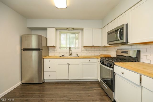 1562 State Route 303, Streetsboro, OH 44241