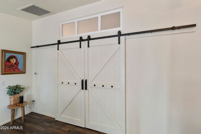 1509 E PEACH TREE Drive, Chandler, AZ 85249