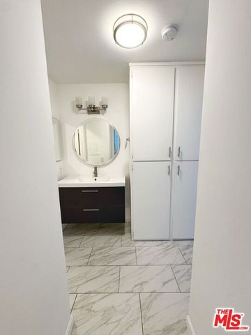 1351 N Orange Drive 117, Los Angeles, CA 90028