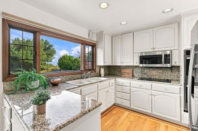 938 Springfield Drive, Millbrae, CA 94030