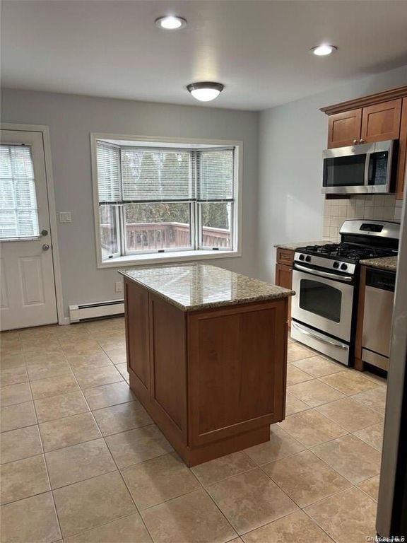 9 Kirkwood Road, Port Washington, NY 11050 — photo 5