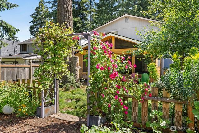 4921 Carole Drive NE, Olympia, WA 98516