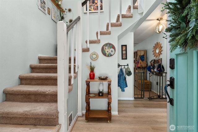 4921 Carole Drive NE, Olympia, WA 98516