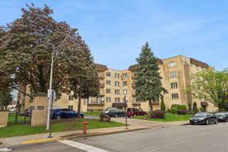 4106 N Narragansett Avenue 511, Chicago, IL 60634