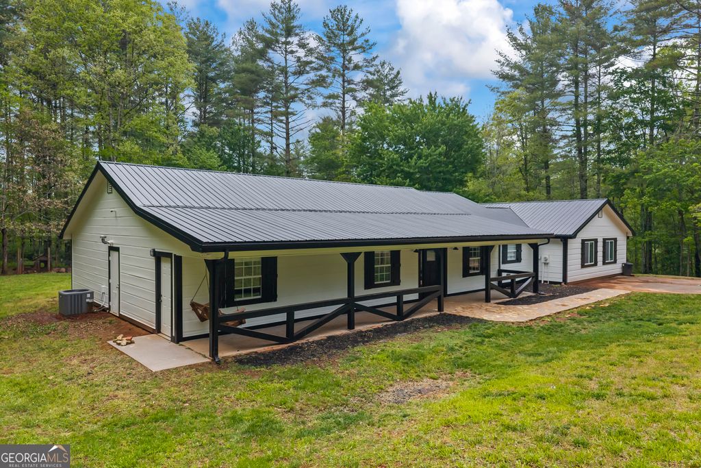 435 Dogwood Way, Blue Ridge, GA 30513 — photo 2