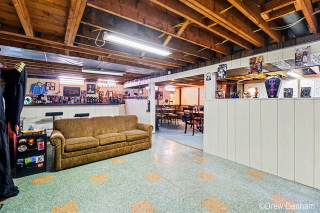 1797 Newman Drive, Trenton, MI 48183