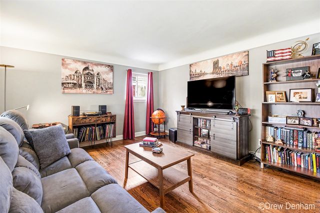 1797 Newman Drive, Trenton, MI 48183