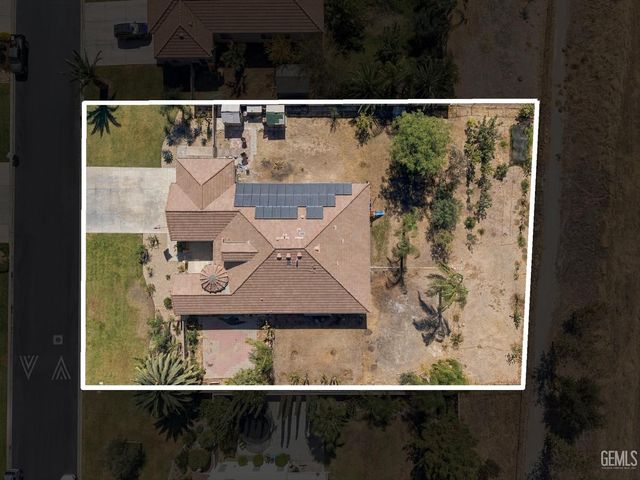 6608 Montagna Drive, Bakersfield, CA 93306