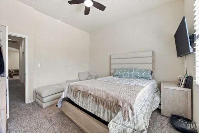 6608 Montagna Drive, Bakersfield, CA 93306