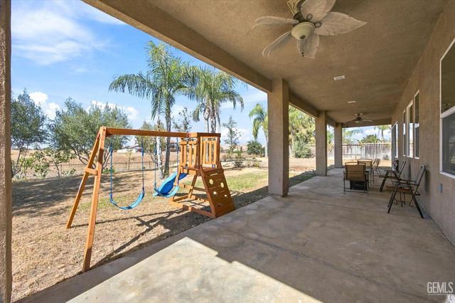 6608 Montagna Drive, Bakersfield, CA 93306