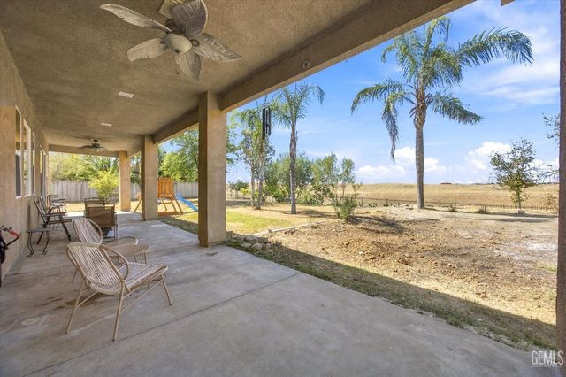 6608 Montagna Drive, Bakersfield, CA 93306