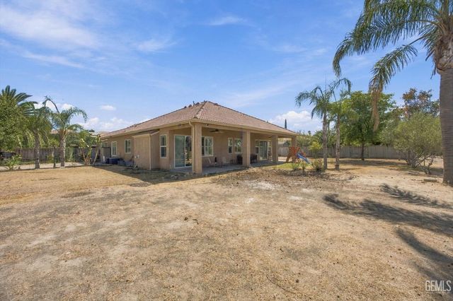 6608 Montagna Drive, Bakersfield, CA 93306
