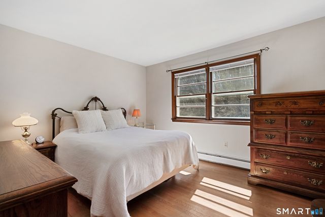 21 Hawley Rd Extension, Danbury, CT 06811