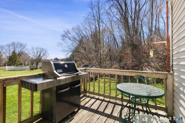 21 Hawley Rd Extension, Danbury, CT 06811