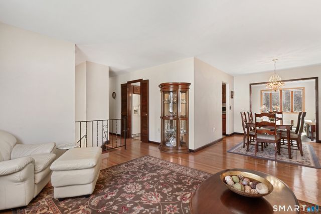 21 Hawley Rd Extension, Danbury, CT 06811