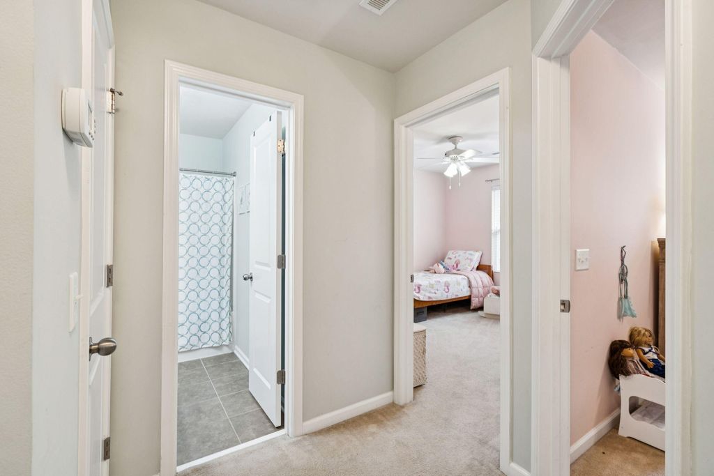 Image 23 of property listing at 1817 Heldsberg Drive, Charleston, SC 29414