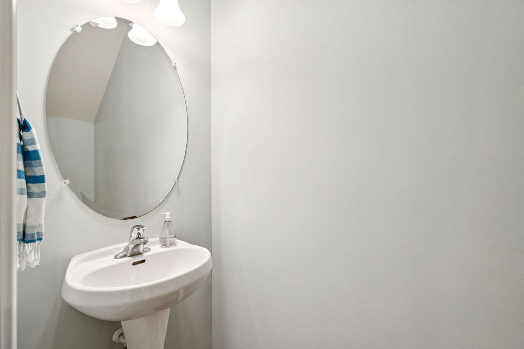 Image 29 of property listing at 1817 Heldsberg Drive, Charleston, SC 29414