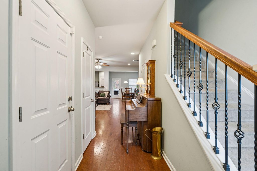 Image 3 of property listing at 1817 Heldsberg Drive, Charleston, SC 29414