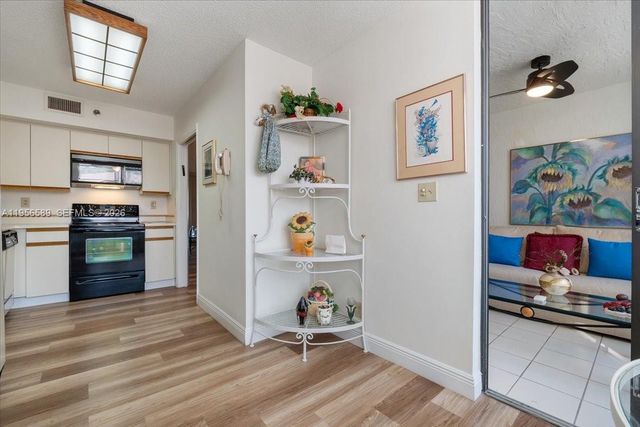 7201 Promenade Dr 101, Boca Raton, FL 33433