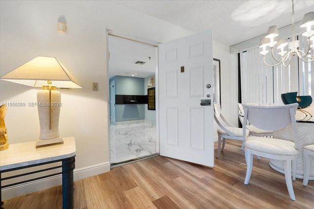 7201 Promenade Dr 101, Boca Raton, FL 33433