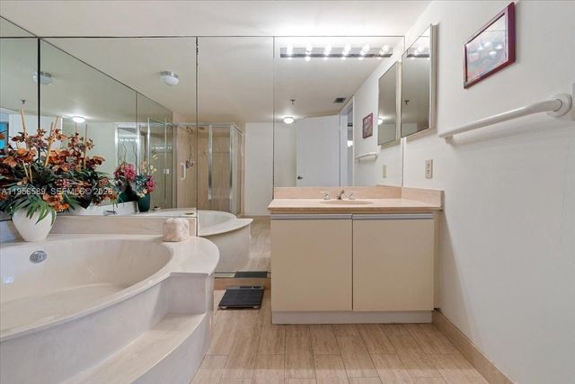 7201 Promenade Dr 101, Boca Raton, FL 33433