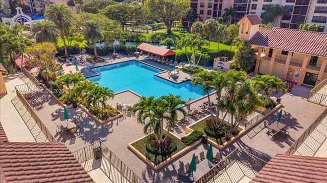 7201 Promenade Dr 101, Boca Raton, FL 33433