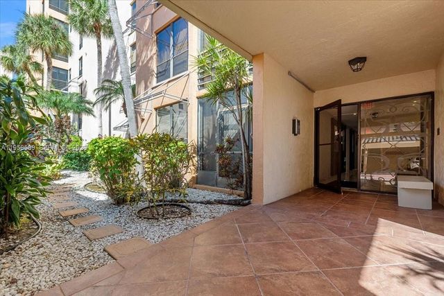 7201 Promenade Dr 101, Boca Raton, FL 33433