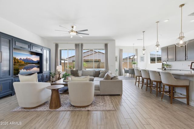 22634 E ROUNDUP Way, Queen Creek, AZ 85142