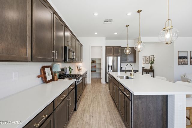22634 E ROUNDUP Way, Queen Creek, AZ 85142
