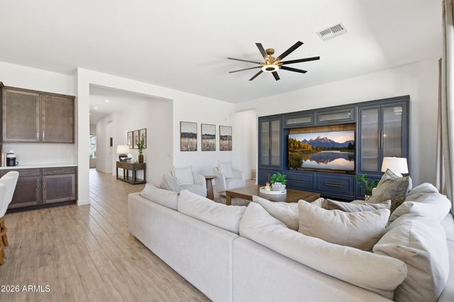 22634 E ROUNDUP Way, Queen Creek, AZ 85142