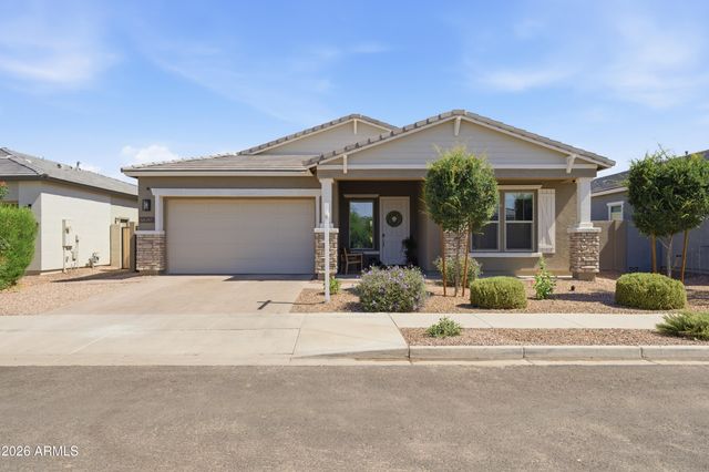22634 E ROUNDUP Way, Queen Creek, AZ 85142