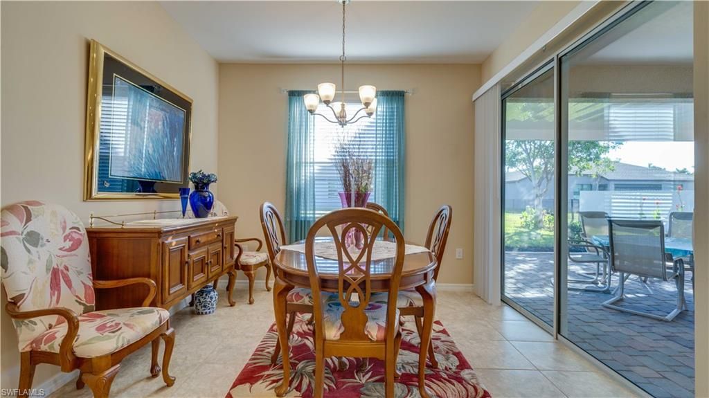 Image 12 of property listing at 2025 SW 19th PL, Cape Coral, FL 33991