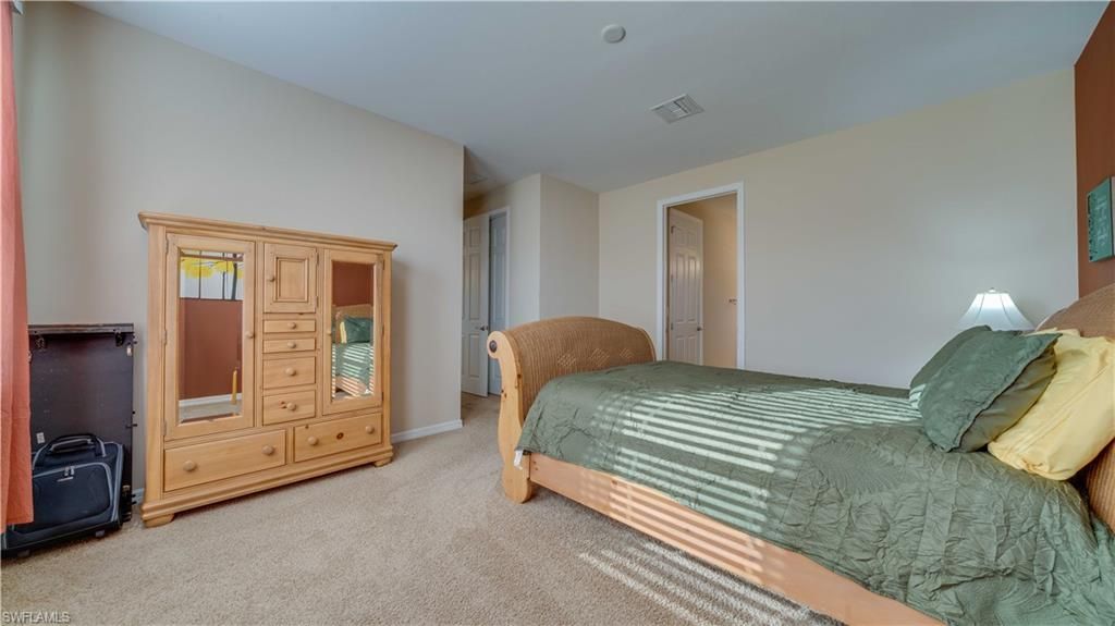 Image 20 of property listing at 2025 SW 19th PL, Cape Coral, FL 33991