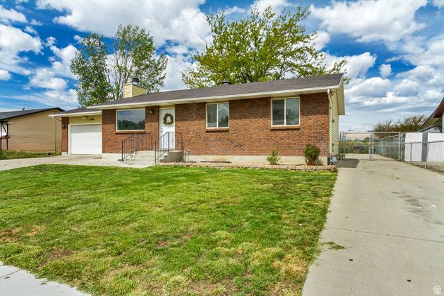 13484 S HOMESTEAD LN, Riverton, UT 84065