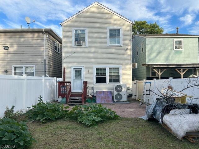 407 Forest St, Kearny Town, NJ 07032