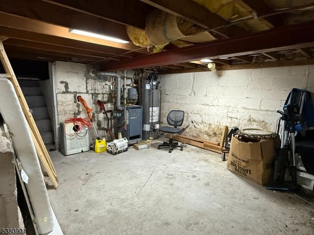 407 Forest St, Kearny Town, NJ 07032