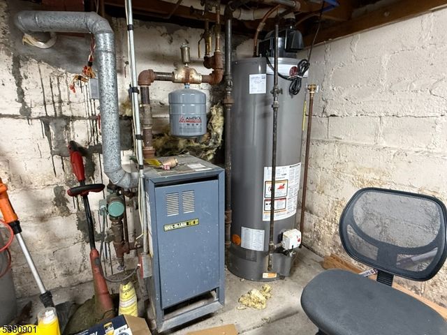 407 Forest St, Kearny Town, NJ 07032