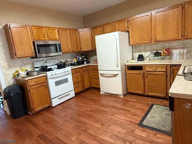 407 Forest St, Kearny Town, NJ 07032