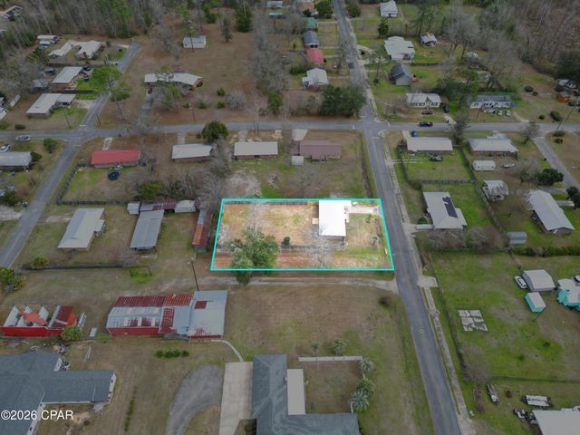 20496 NE Lambert Avenue, Blountstown, FL 32424