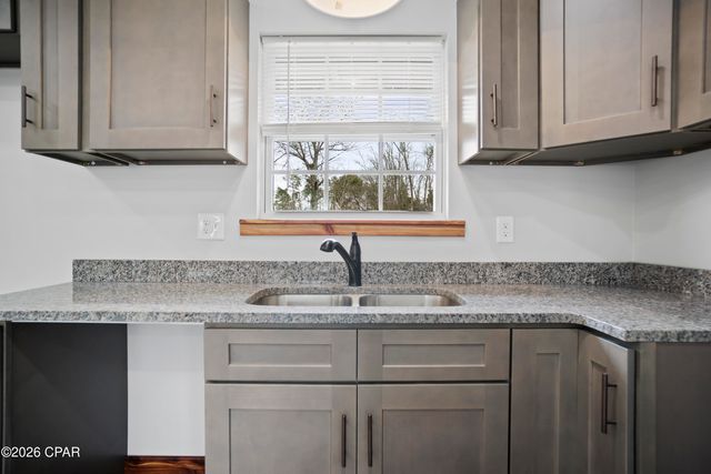 20496 NE Lambert Avenue, Blountstown, FL 32424