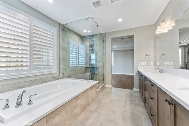 10 Tomango, Lake Forest, CA 92630