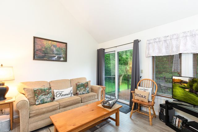 41 Spring Creek Lane, Galena, IL 61036