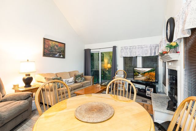 41 Spring Creek Lane, Galena, IL 61036