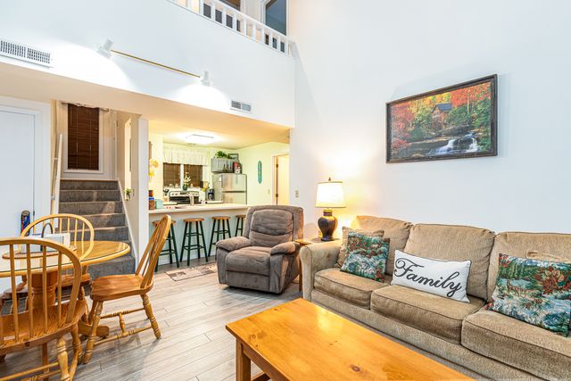 41 Spring Creek Lane, Galena, IL 61036