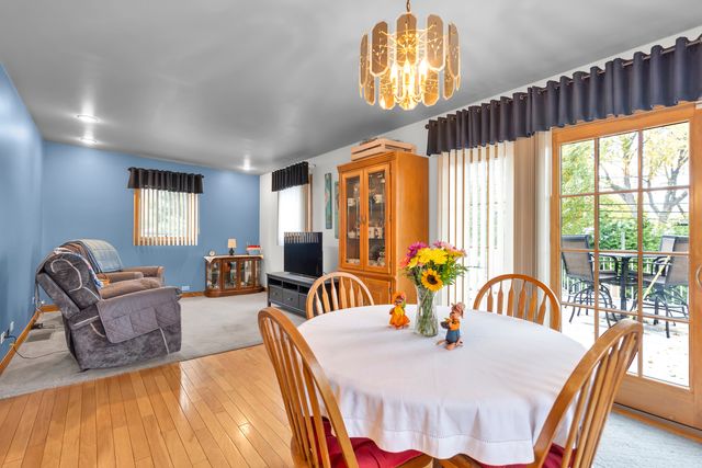 6528 Ridge Drive, Chicago Ridge, IL 60415