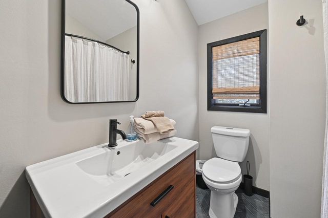 N1665 Linn ROAD, Lake Geneva, WI 53147