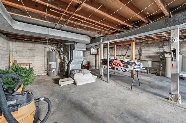 N1665 Linn ROAD, Lake Geneva, WI 53147