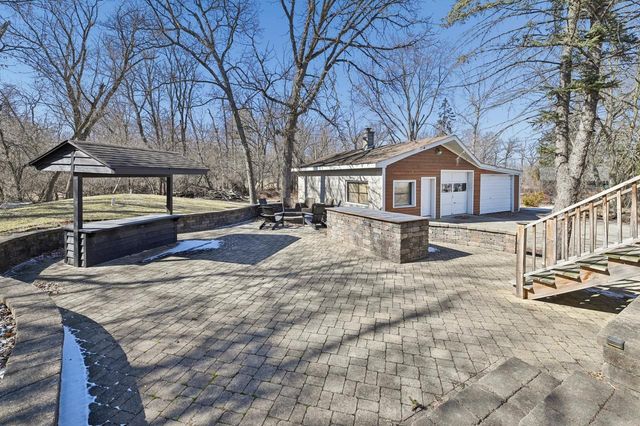 N1665 Linn ROAD, Lake Geneva, WI 53147