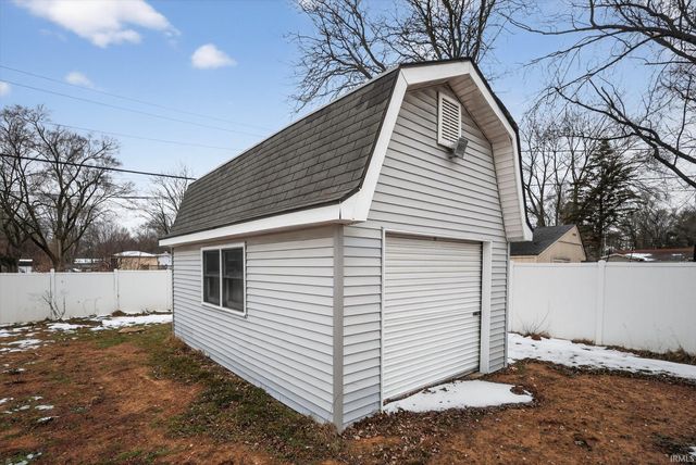 52363 Filbert Road, Granger, IN 46530