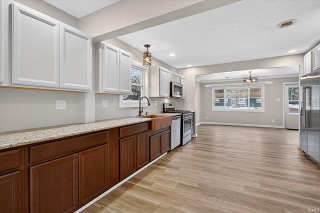 52363 Filbert Road, Granger, IN 46530